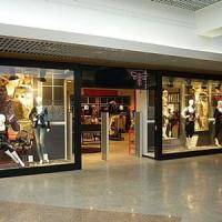 VITRINE DE MAGASIN